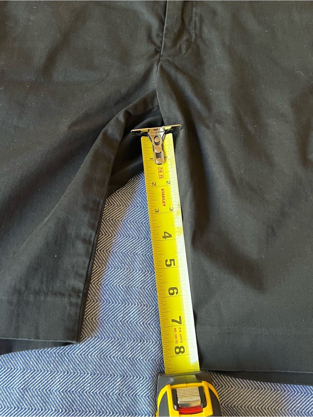 Women’s Banana Republic Black Chino Bermuda Shorts - Modern Tailored Cut, Size 2 - Picture 3 of 5